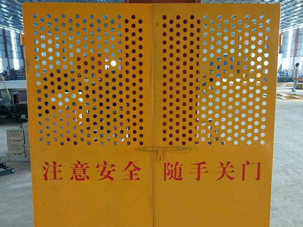 云南電梯防護(hù)門(mén)圖片3